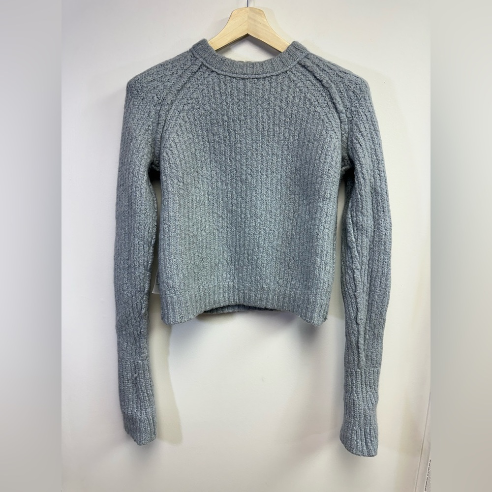 Frame, Alpaca Blend Cuffed Raglan Sweater In Powder Blue, Size Small - Picture 3 of 9